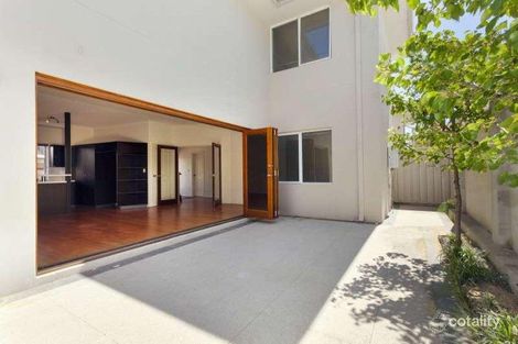 Property photo of 2/69 Quarry Street Fremantle WA 6160