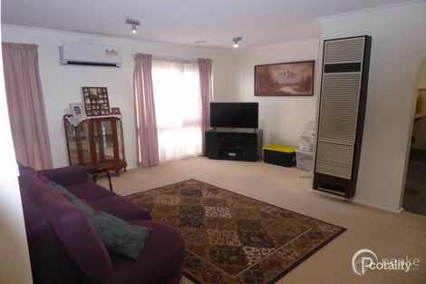 Property photo of 39 Arleon Crescent Cranbourne VIC 3977