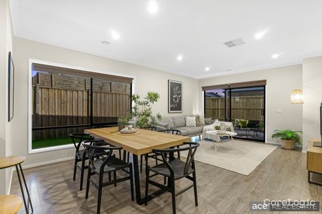 Property photo of 3 Houston Drive Thornhill Park VIC 3335