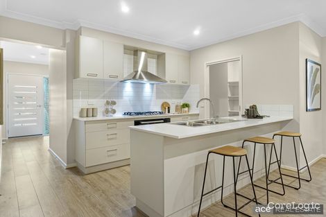 Property photo of 3 Houston Drive Thornhill Park VIC 3335