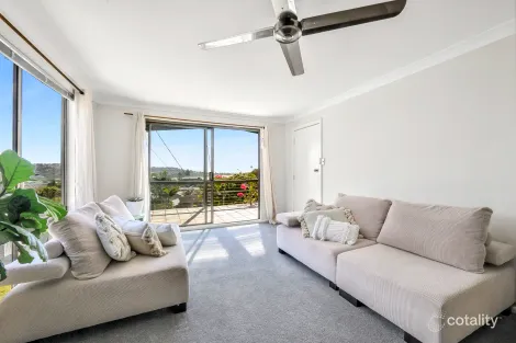 Property photo of 19 Undercliffe Street Dee Why NSW 2099