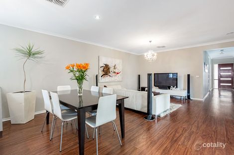 Property photo of 5 Redbox Crescent Burnside Heights VIC 3023