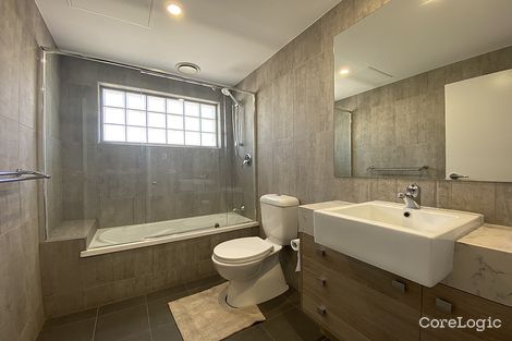 Property photo of 13/11-15 Adelaide Street Carina QLD 4152