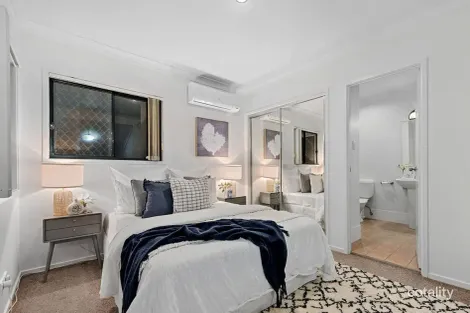 Property photo of 8/35 Tenby Street Mount Gravatt QLD 4122