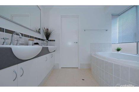 Property photo of 9 Ancona Link Landsdale WA 6065