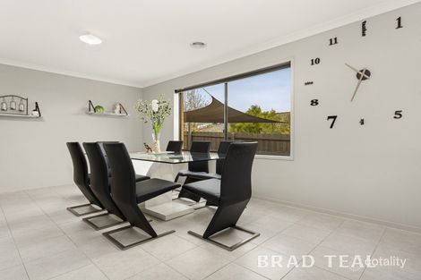Property photo of 32 Gordon Boulevard Gisborne VIC 3437