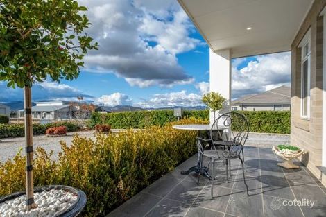 Property photo of 7 Rodeo Drive Hillvue NSW 2340
