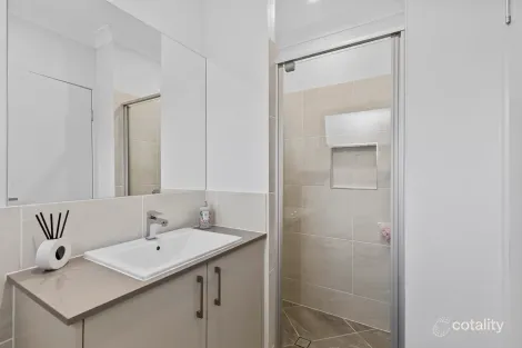 Property photo of 72 Sky Drive Highvale QLD 4520