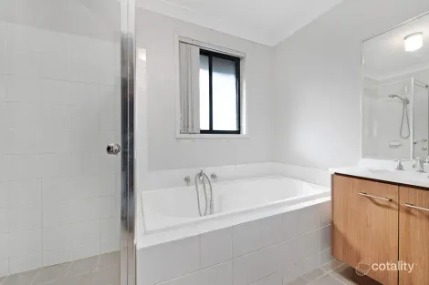 Property photo of 3/11 The Boulevarde Holsworthy NSW 2173