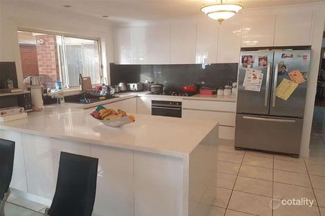 Property photo of 3 Kennedy Parade Roxburgh Park VIC 3064