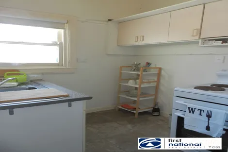 Property photo of 2/171 Comur Street Yass NSW 2582