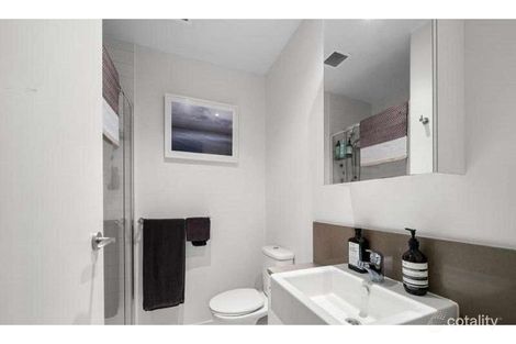 208/33 Cliveden Cl, East Melbourne, VIC 3002