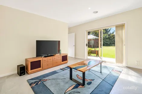 Property photo of 8 Hillson Grove Ocean Grove VIC 3226