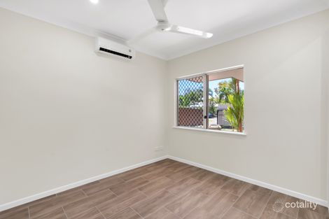 Property photo of 6 Helsdon Close Clifton Beach QLD 4879