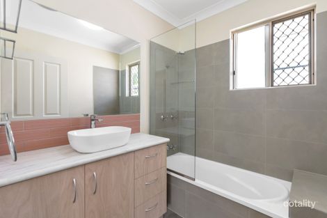 Property photo of 6 Helsdon Close Clifton Beach QLD 4879