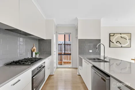 Property photo of 109 Coastside Drive Armstrong Creek VIC 3217