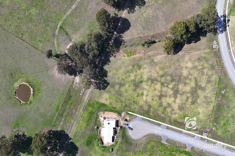 Property photo of 18 Minka Rise Nicholson VIC 3882