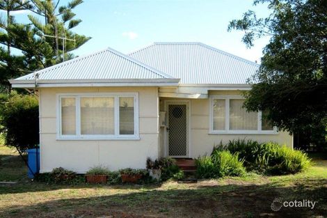 32 Minor Rd, Orana, WA 6330