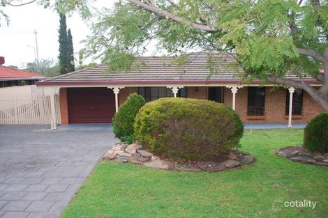Property photo of 17 Neuville Court Wynn Vale SA 5127