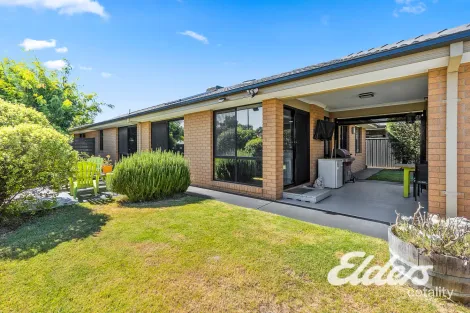 Property photo of 53 Robinson Way Yarrawonga VIC 3730