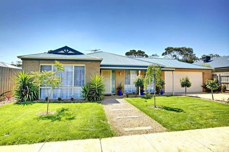 15 Alexander Ave, Wallan, VIC 3756