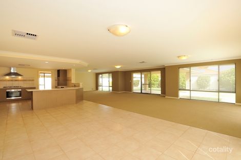 Property photo of 6 Abbeytown Circle Waikiki WA 6169