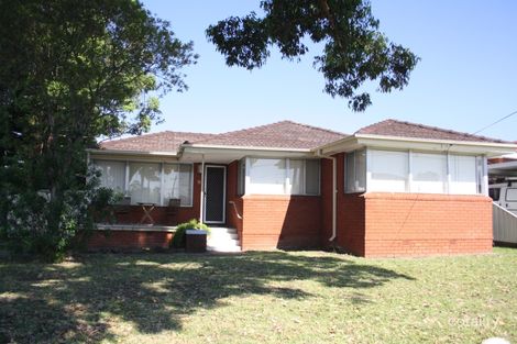 51 First Ave, Macquarie Fields, NSW 2564