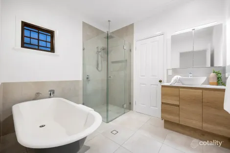 Property photo of 2 Rowsley Street Greenslopes QLD 4120