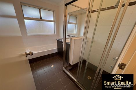 Property photo of 2/14 Scarpview Place East Cannington WA 6107