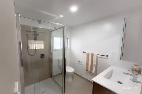 Property photo of 48A/570 Pine Ridge Road Coombabah QLD 4216