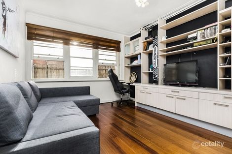 Property photo of 2/91 Ormond Esplanade Elwood VIC 3184