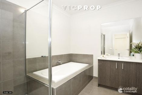 Property photo of 3 Selleck Drive Point Cook VIC 3030
