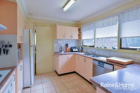 Property photo of 4 Plover Place Ingleburn NSW 2565