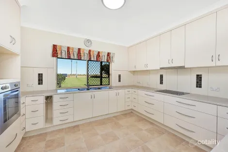 Property photo of 576 Gin Gin Road Oakwood QLD 4670