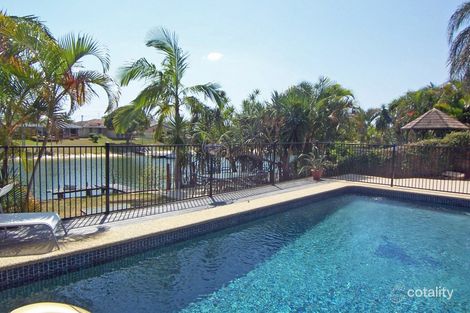Property photo of 1/16 Sheridan Park Avenue Broadbeach Waters QLD 4218