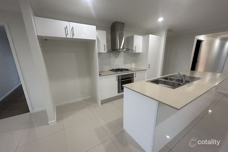 Property photo of 6 Strata Circuit Yarrabilba QLD 4207