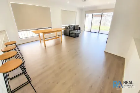 Property photo of 9 Juniper Street Officer VIC 3809