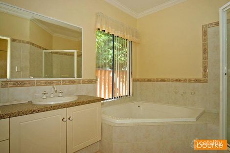 Property photo of 6 Mullingar Close Waterford WA 6152