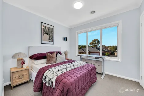 Property photo of 13 Taronga Way South Morang VIC 3752