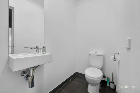 Property photo of 7A Wirth Street Flora Hill VIC 3550