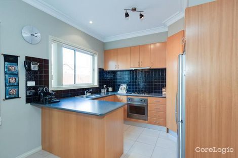 Property photo of 22 Tiffany Grove South Morang VIC 3752