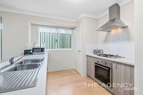 Property photo of 1/19 Gumnut Close Swan View WA 6056