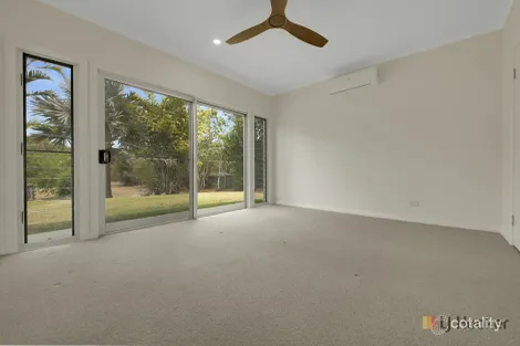 Property photo of 16 Ronpen Close Tannum Sands QLD 4680