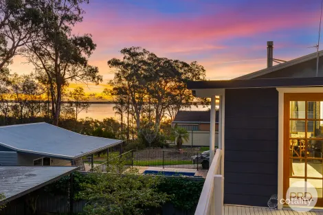 12 Caswell Cres, Tanilba Bay, NSW 2319