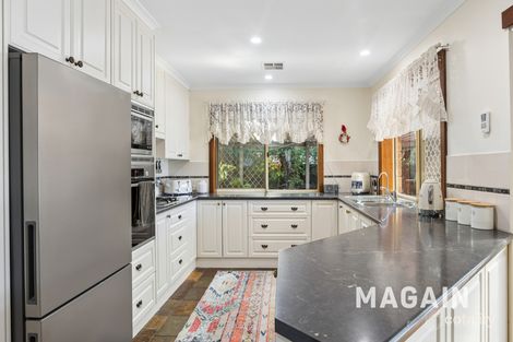 Property photo of 9 Arabian Drive Woodcroft SA 5162