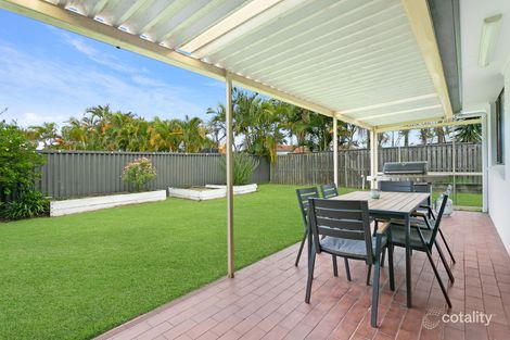 Property photo of 94 Nineteenth Avenue Palm Beach QLD 4221