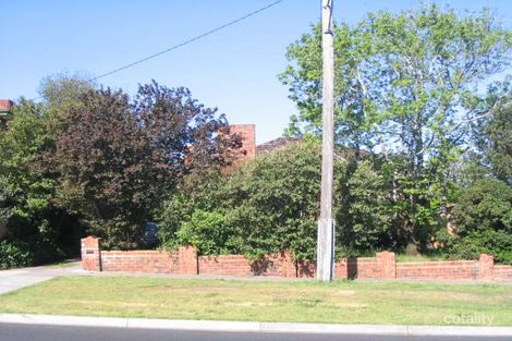 4 Carnarvon Rd, Strathmore, VIC 3041