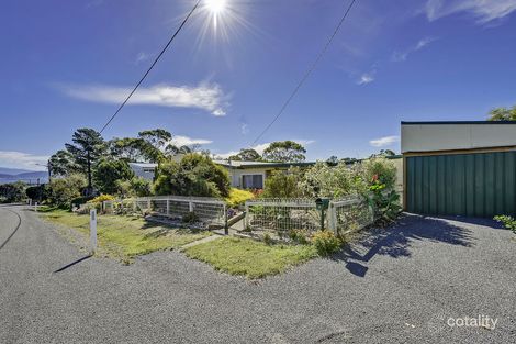 Property photo of 8 Kuneeamee Street Dodges Ferry TAS 7173