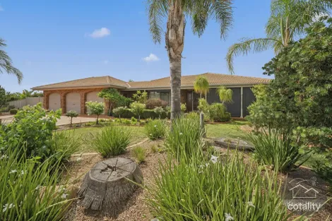 Property photo of 4 Poplar Drive Numurkah VIC 3636