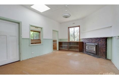 Property photo of 285 Henrys Road Loch VIC 3945